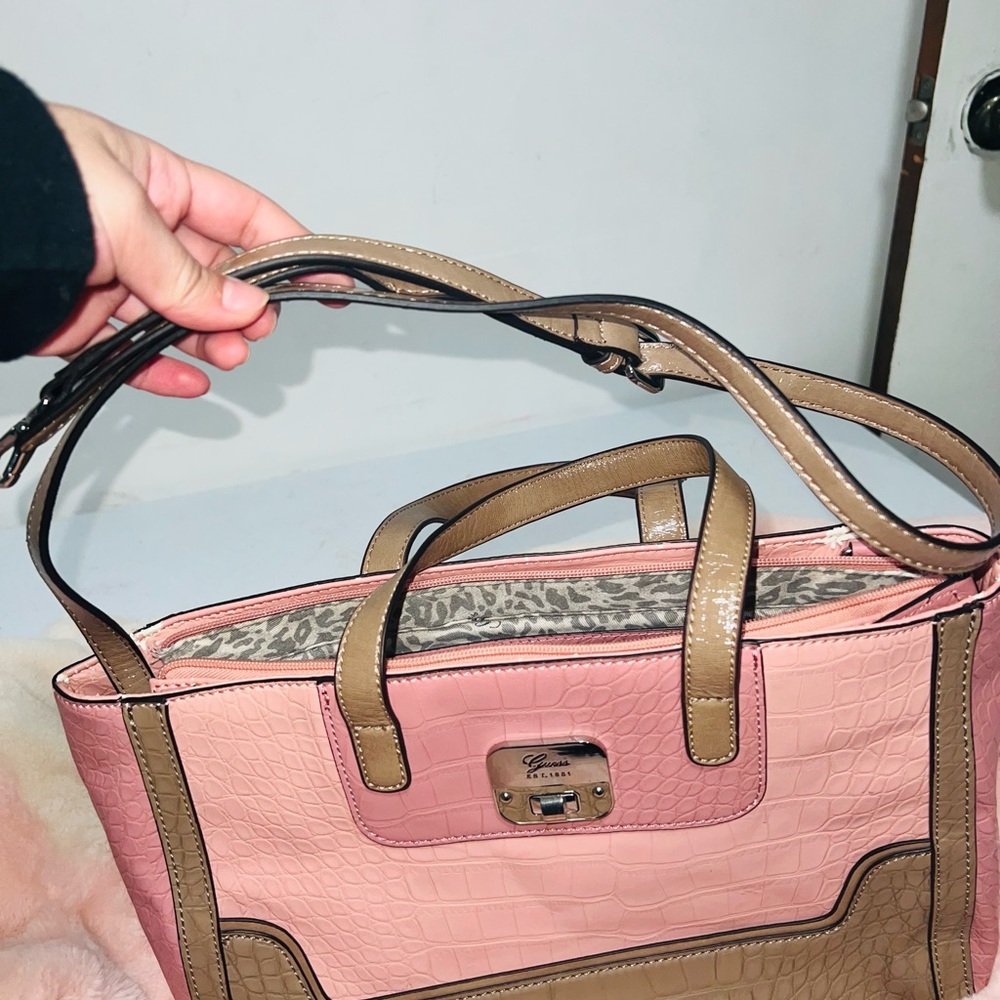 Guess Purse Handbag In Pink And Brown - image 7